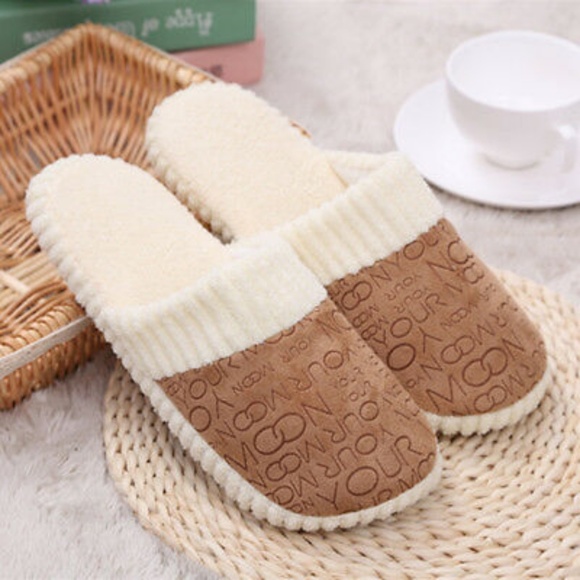 Shoes - Soft Plush Brown Slippers